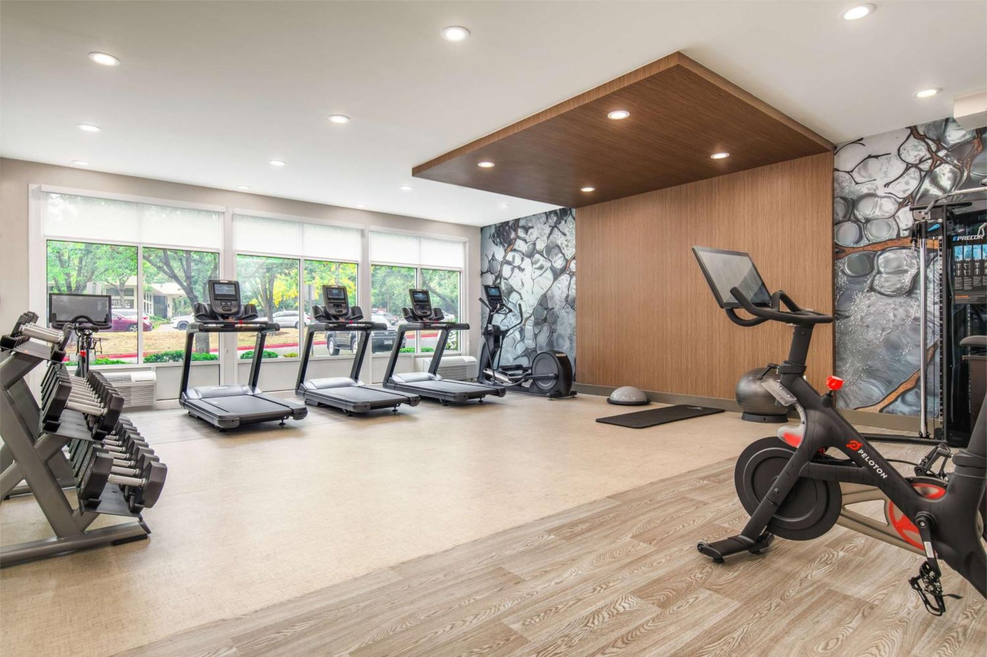 Hilton Garden Inn Portland Lake Oswego Exterior foto