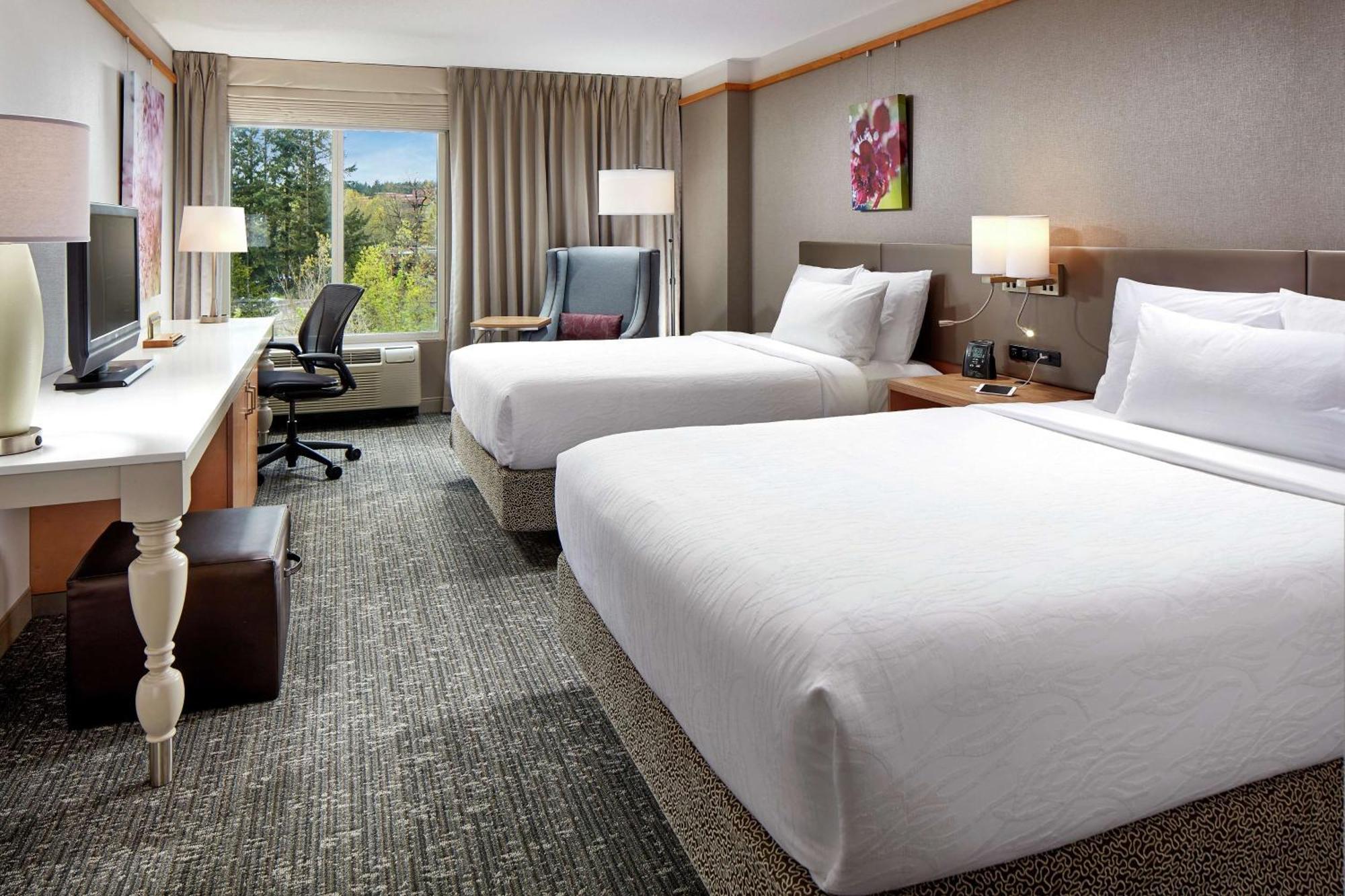 Hilton Garden Inn Portland Lake Oswego Exterior foto
